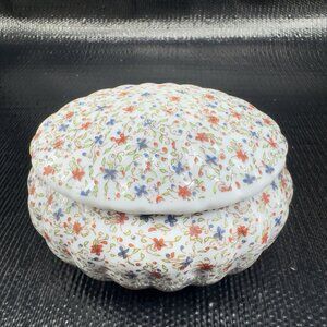Capodimonte Trinket Jewelry Box Italian Porcelain Floral Pattern Italy VINTAGE